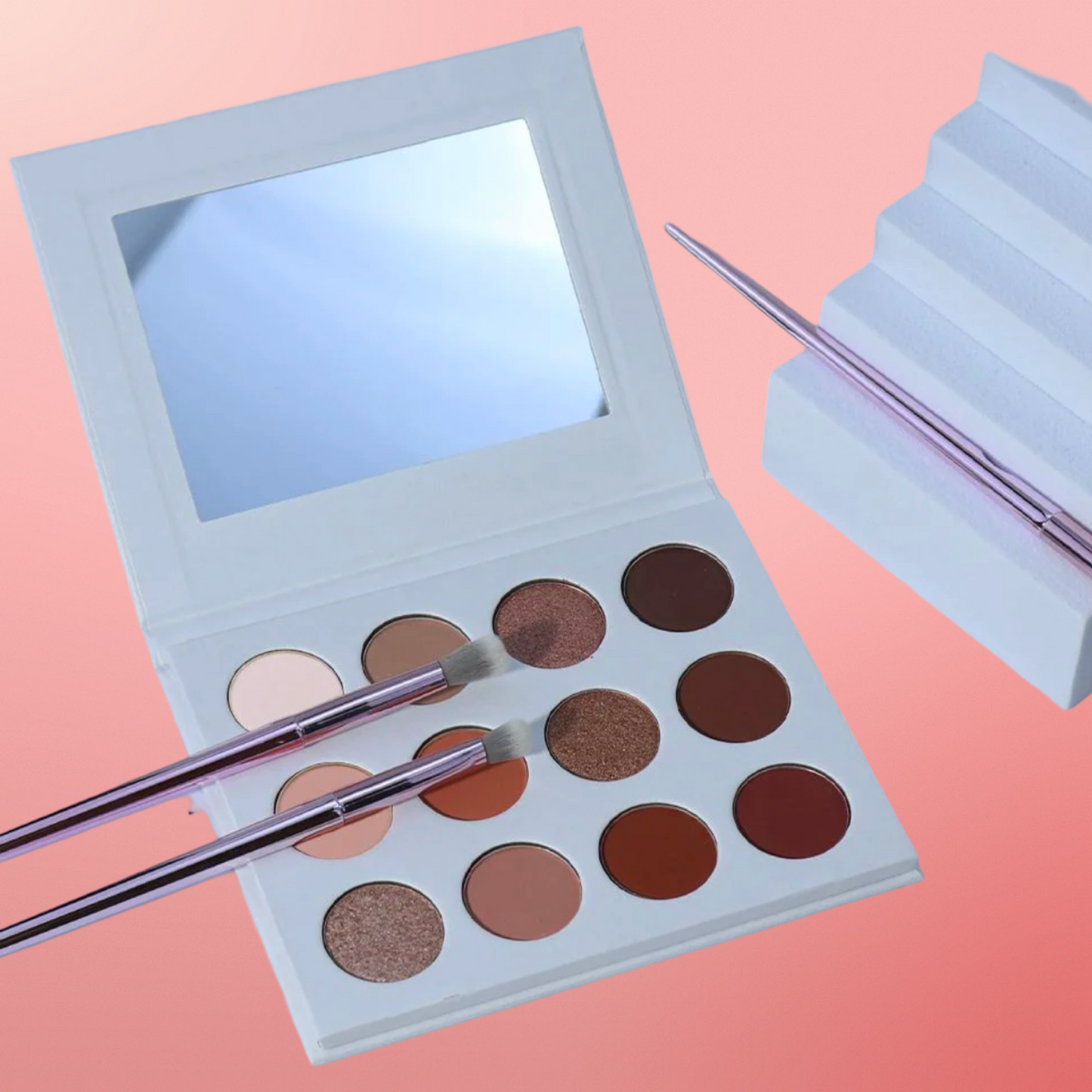 Glam Noir: Artistry eyeshadow palette