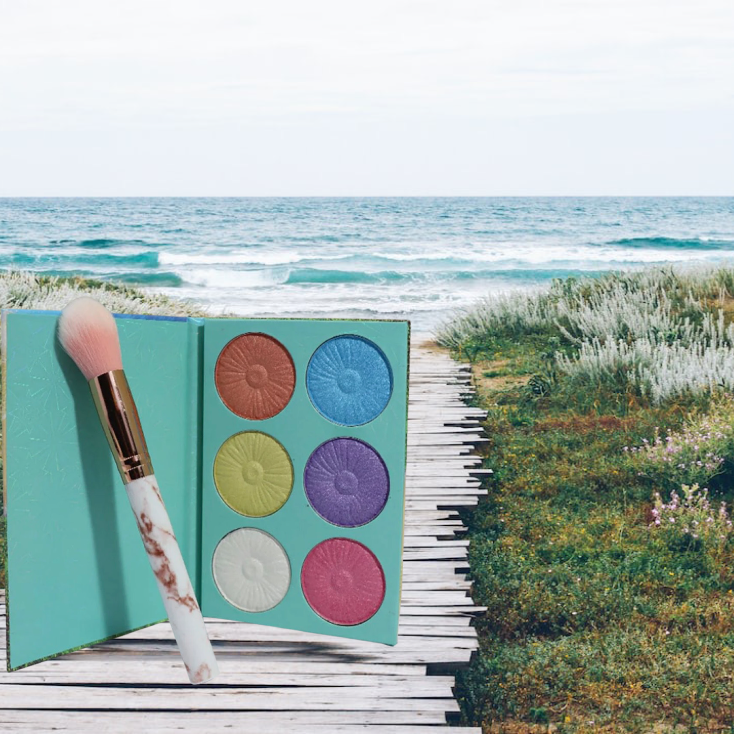 Beach Bum Bush and Highlighter Palette☀️