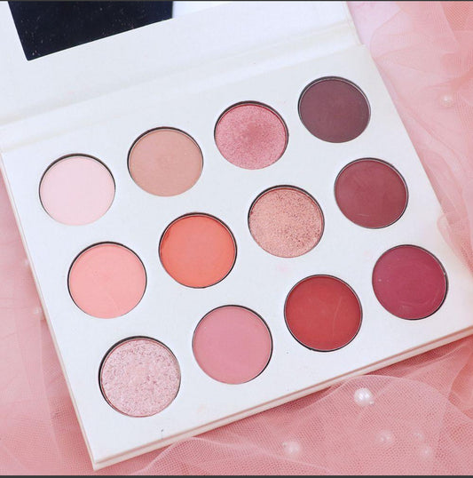Royal wedding Artrtistry Palette ￼