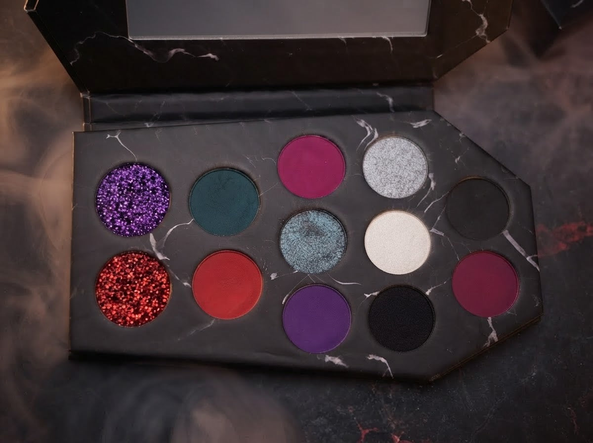 🧛🏻GLAMAPIRE ARTISTRY PALETTE🩸 pre-order