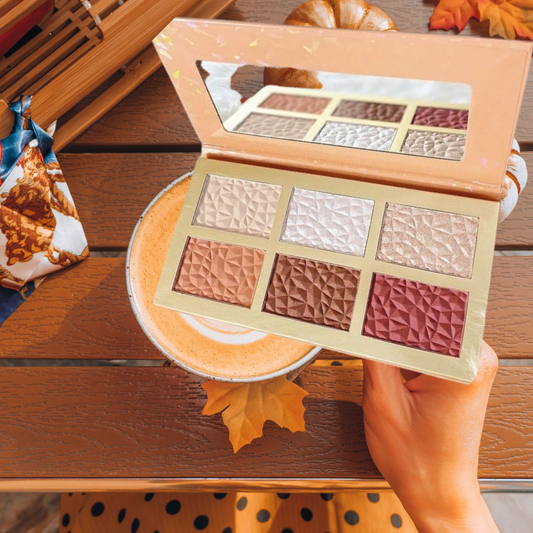 ☕️ Pumpkin Spice Highlight and Blush Palette 🎃